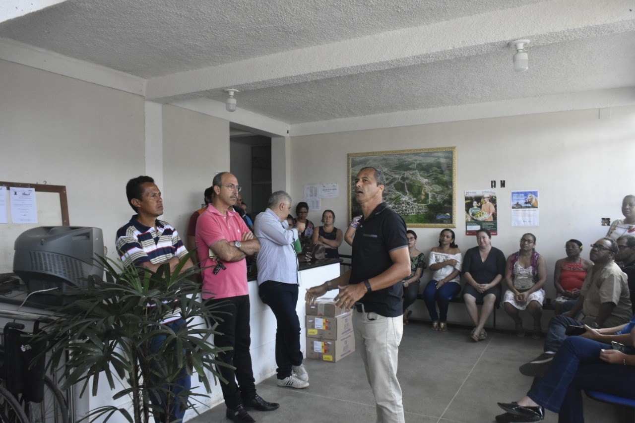 Camacã: Prefeito Oziel reassume o mandato